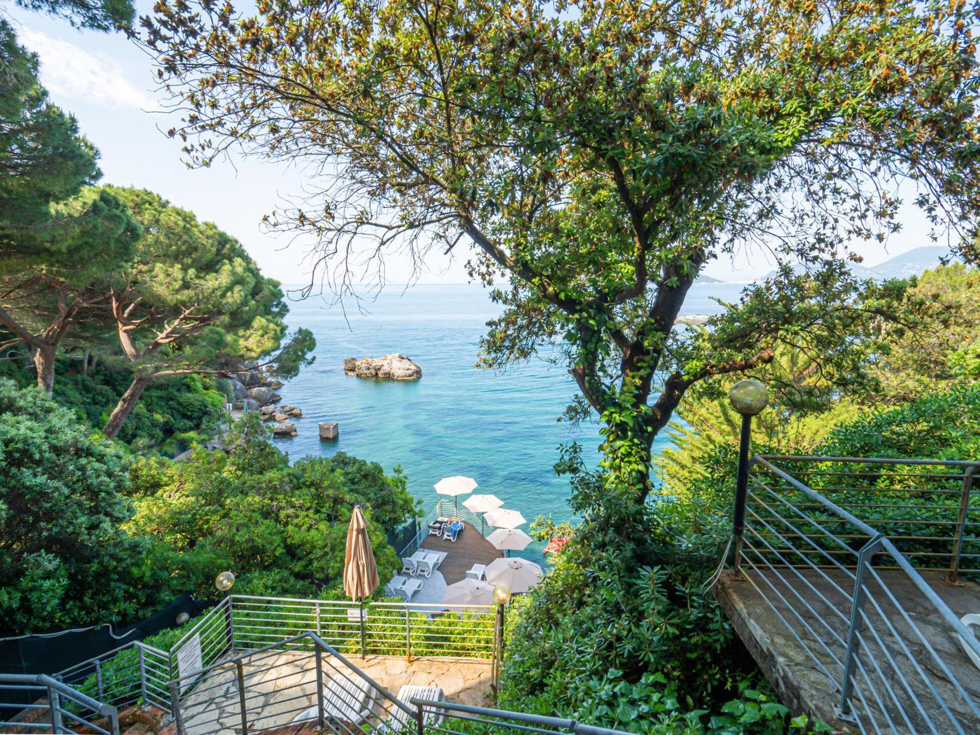Hotel Il Nido Tellaro Exterior photo