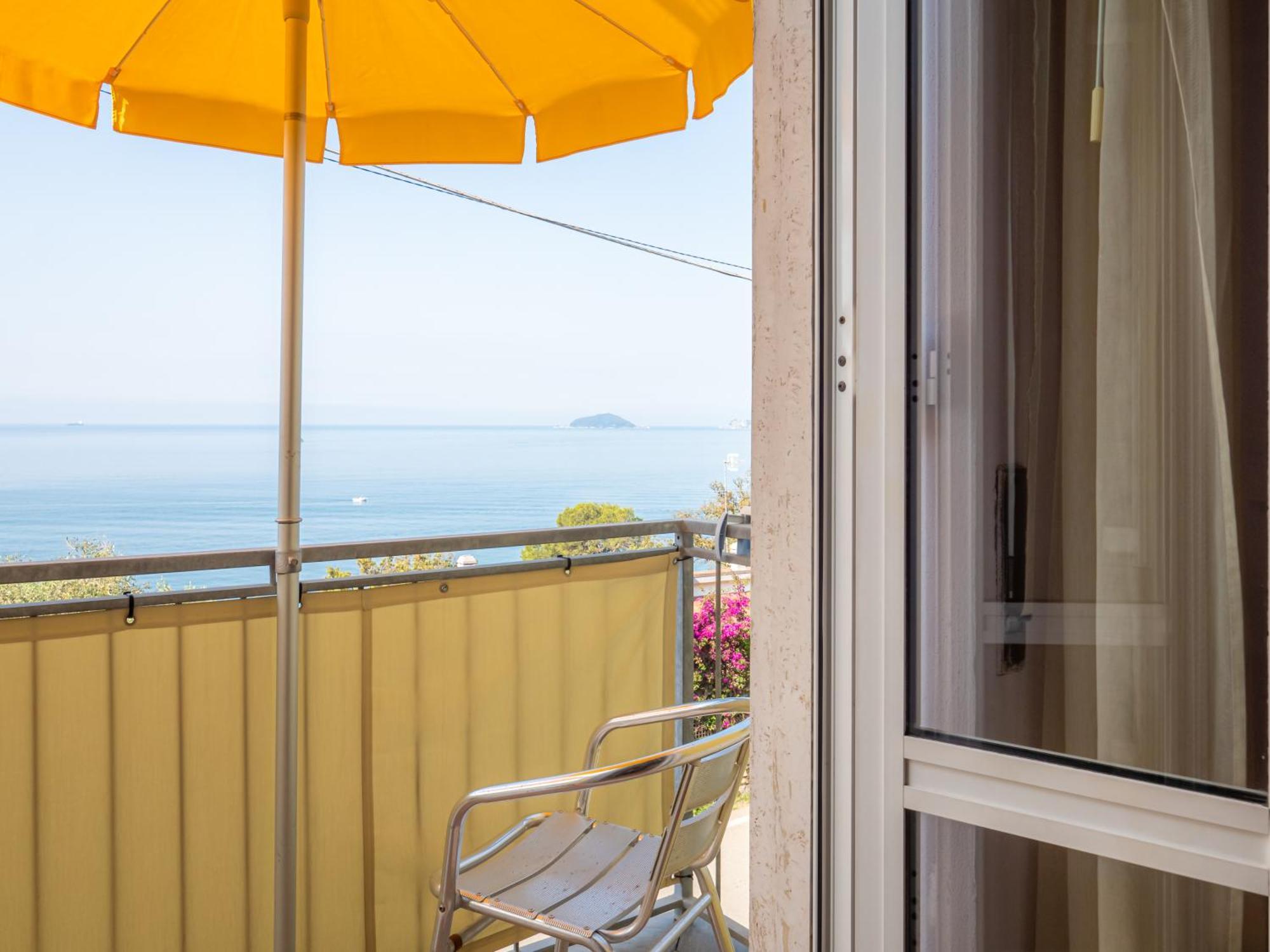 Hotel Il Nido Tellaro Exterior photo