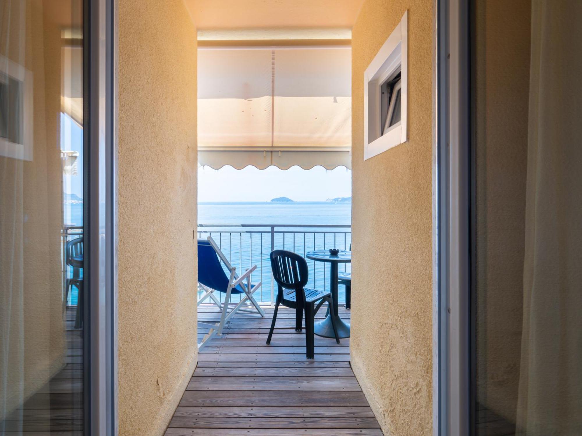 Hotel Il Nido Tellaro Exterior photo