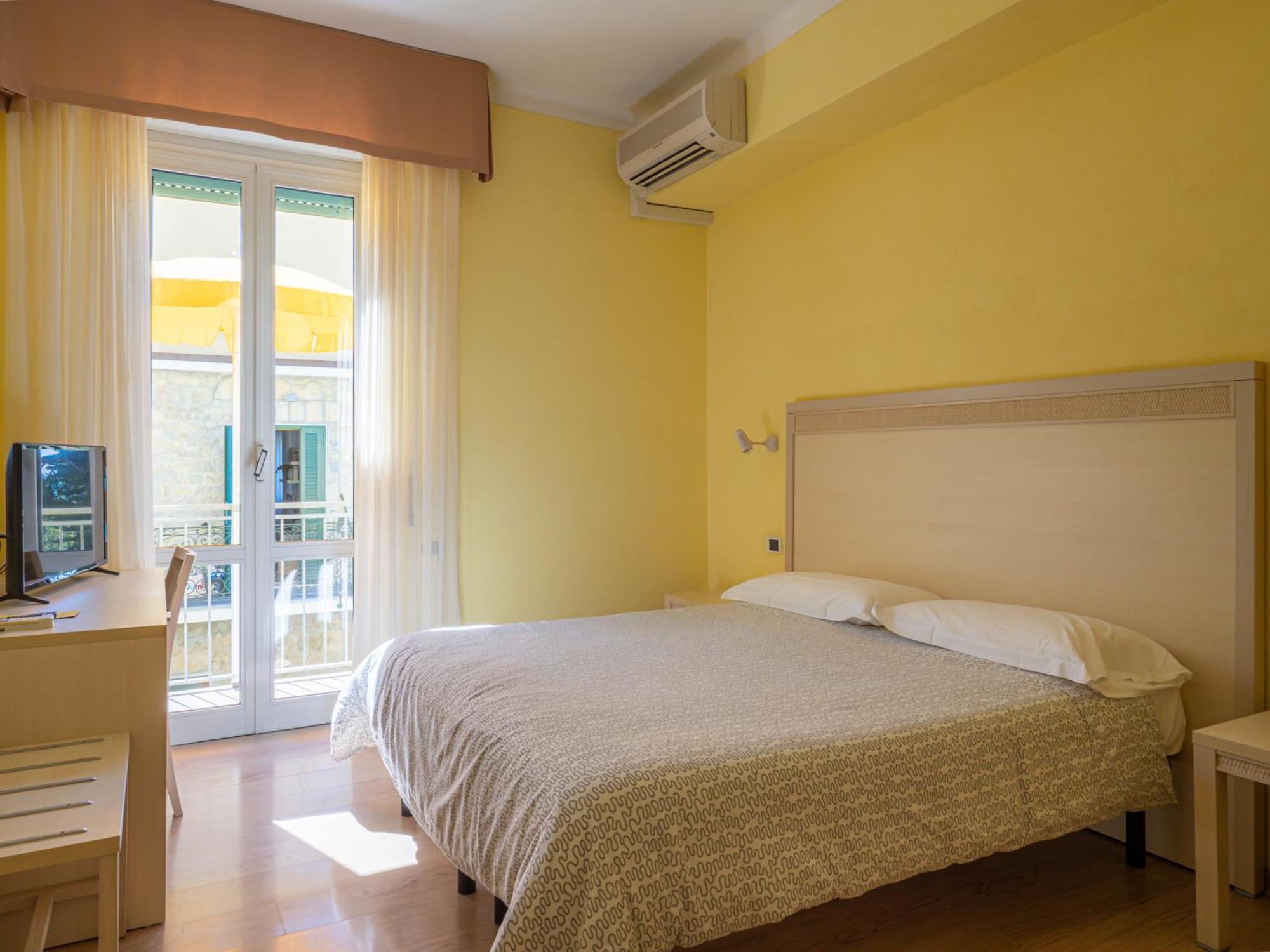 Hotel Il Nido Tellaro Exterior photo